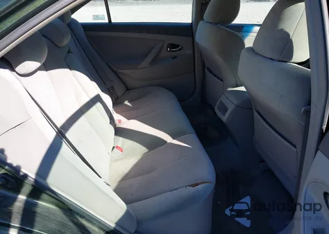 2011 Toyota Camry Le z USA, uszkodzony, nr VIN 4T1BF3EK3BU644831